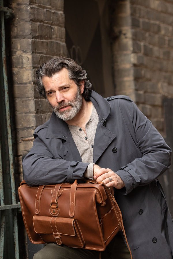 10 MUST HAVE FASHION ITEMS FOR A MODERN MAN!